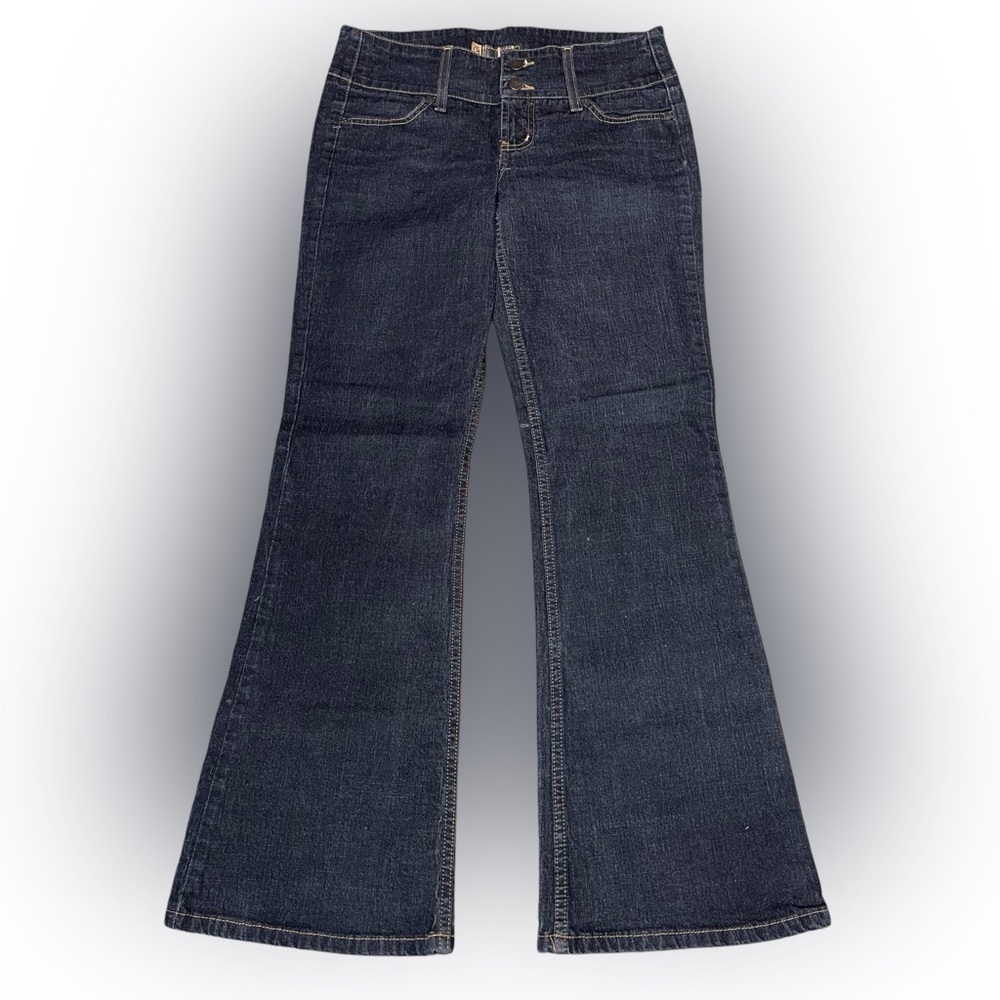l.e.i vintage dark wash hip hugger jeans. Youth size 9. Boot cut small flare Y2K